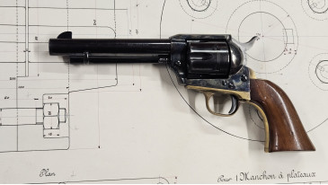 Uberti replique de colt SAA calibre .357 magnum