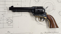 Uberti replique de colt SAA calibre .357 magnum