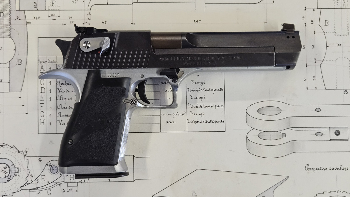 Desert Eagle calibre 44 rem mag