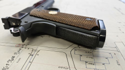 Colt Mark IV serie 70 Gold cup national match 45 ACP