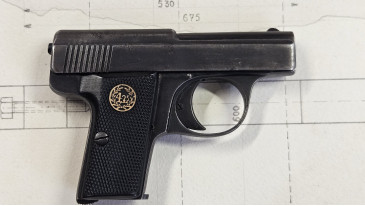 pistolet MENZ liliput modele 1927 calibre 4.25