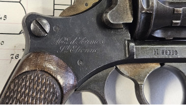 revolver reglementaire français 1892