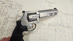 revolver smith & wesson 686 performance center
