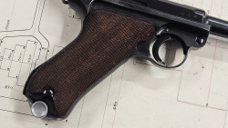 P 08 Mauser S/42 de 1937 proche du neuf