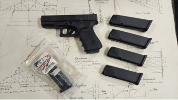 glock 19 avec 6 chargeurs